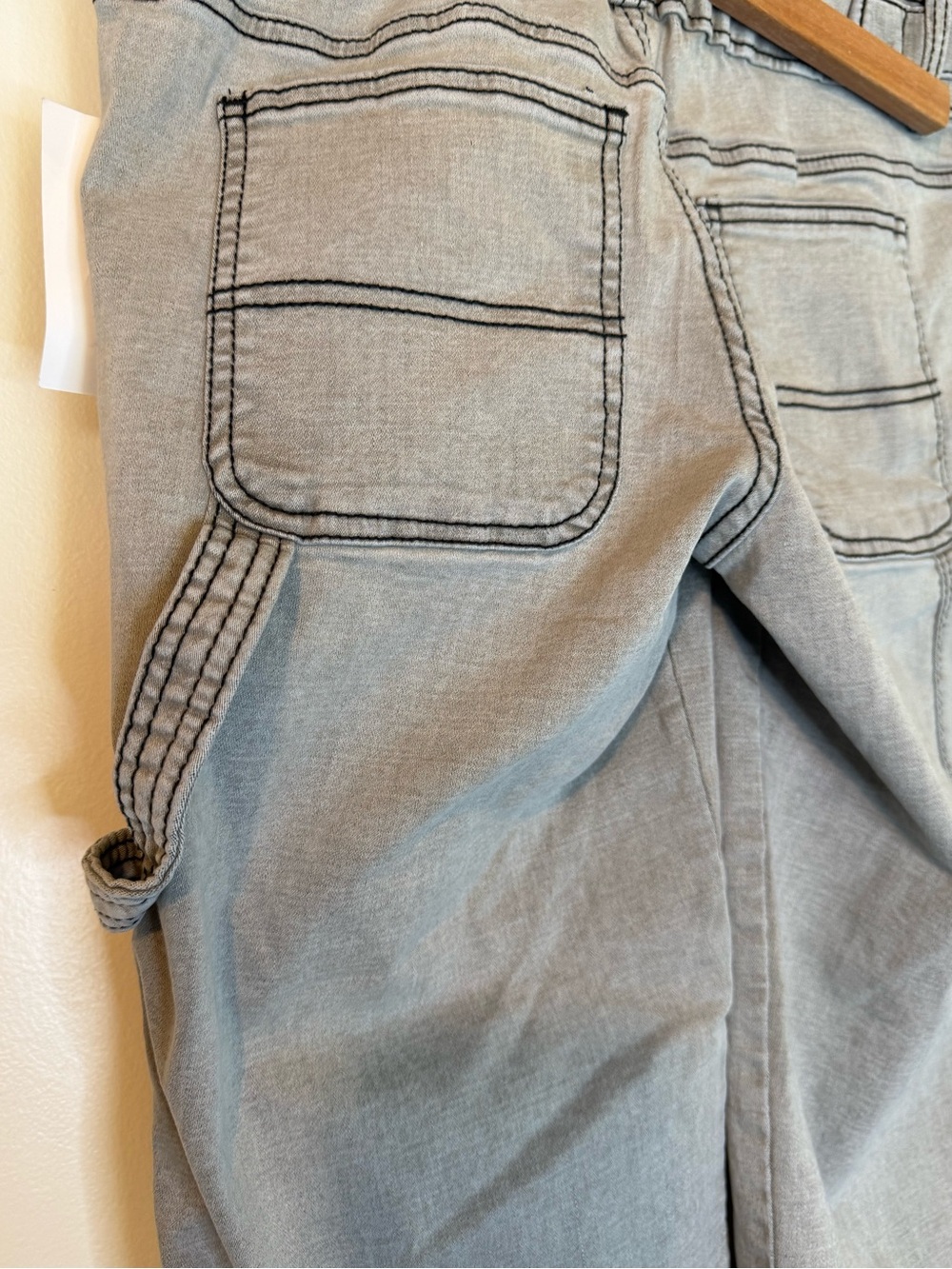 Women's Gray Cropped Jeans with Black Cuff - Eco-Friendly - Picture 10 of 16